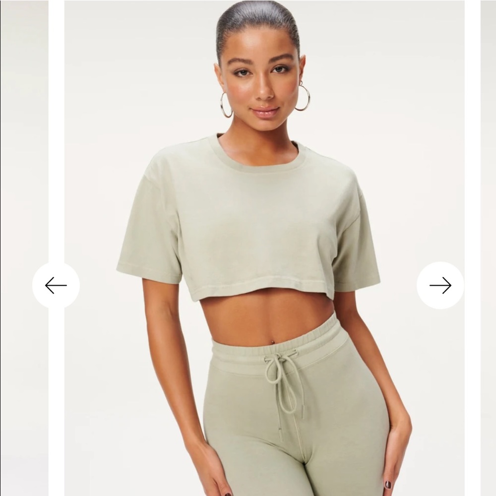 Good American crop tee.